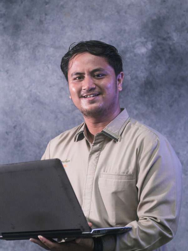  Rizky Fauzan Akbar, S.Pd